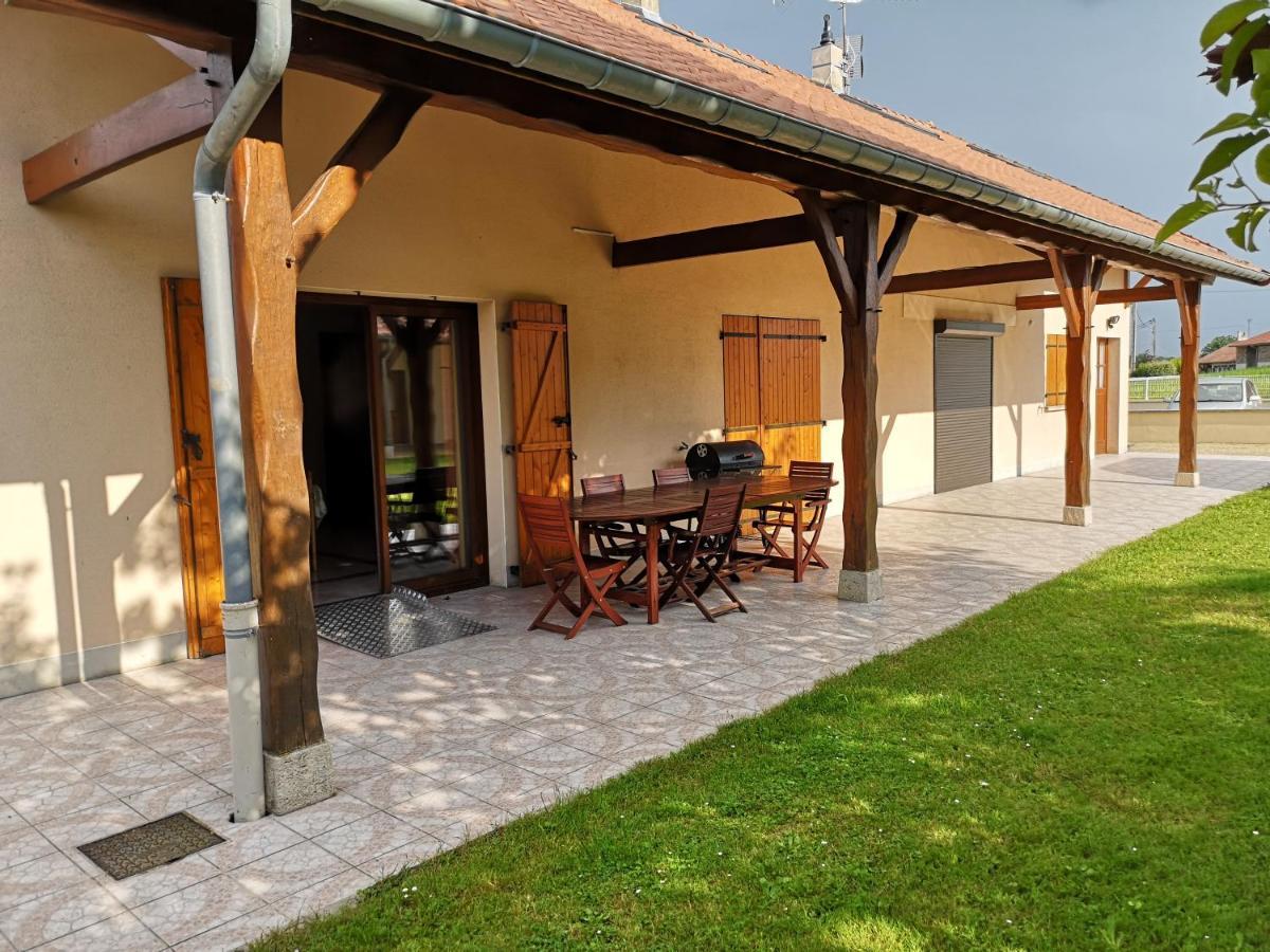 Le Logis Du Der Villa Giffaumont-Champaubert Luaran gambar